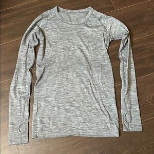 Lululemon Long Sleeve Gray Swiftly - Size 6